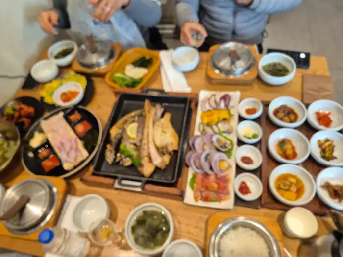 삼천포 해물 밥상 전체 상차림