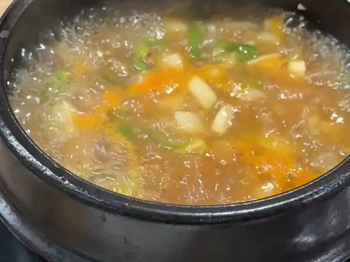 보글보글 끓고 있는 찌개
