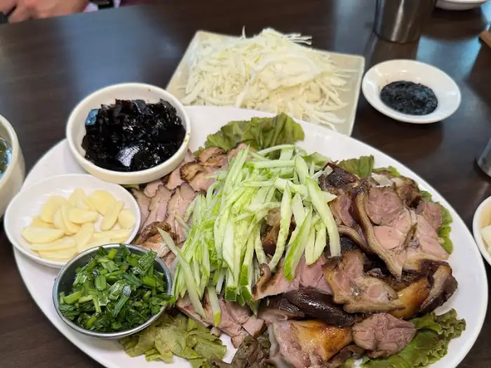 오향장육과 족발 플레이트