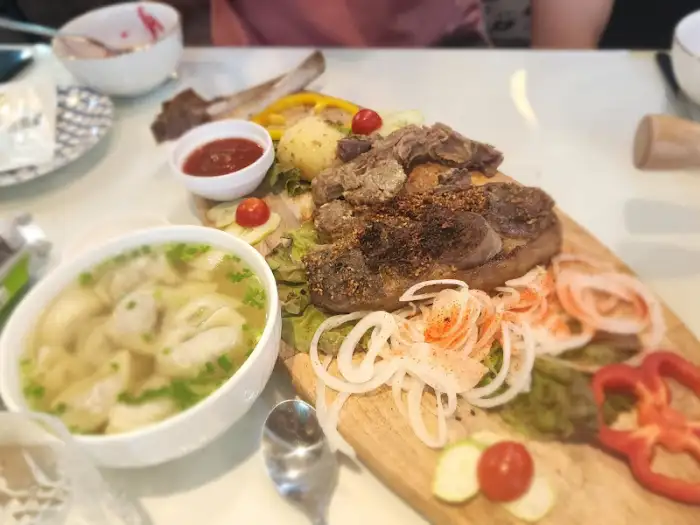 카라반 메인 요리