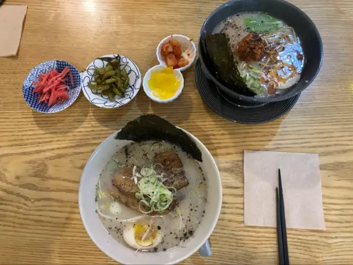 사로라멘과 곁들임 반찬