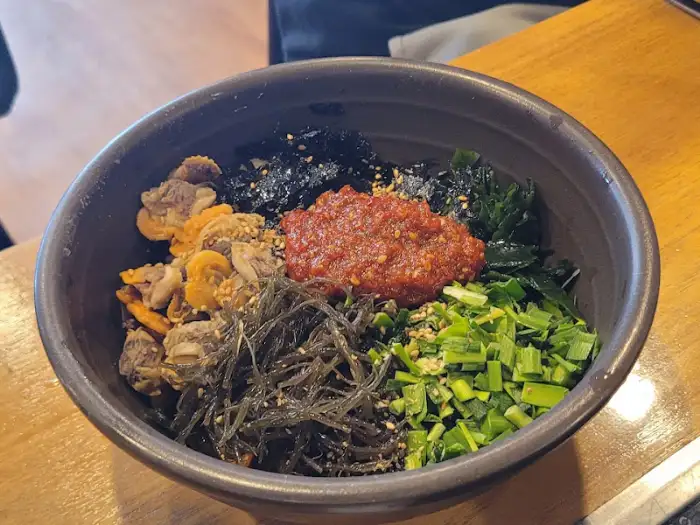 꼬막비빔밥의 확대 모습