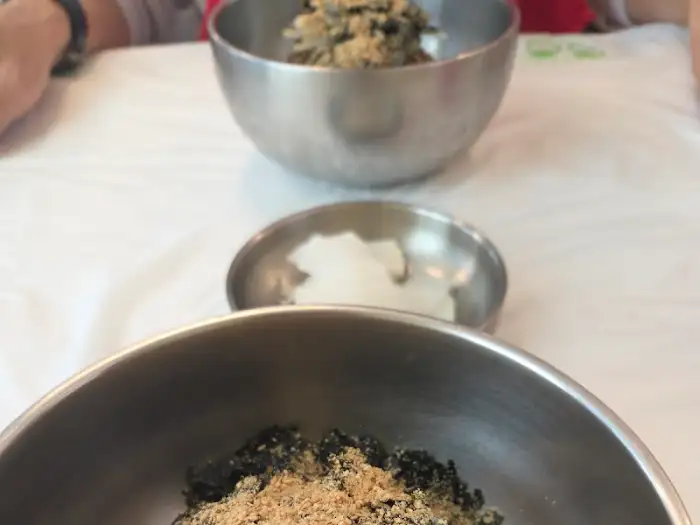 테이블 세팅 모습