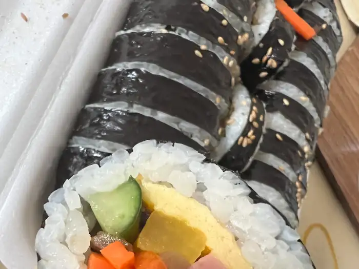 김밥 단면