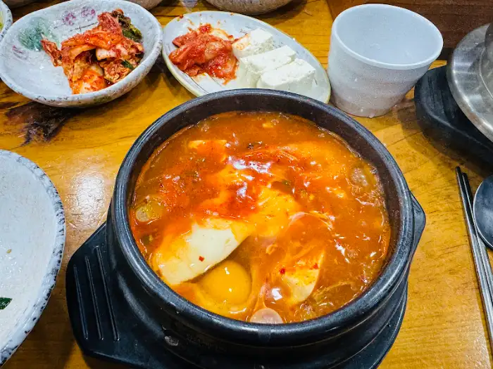 계란이 들어간 순두부찌개