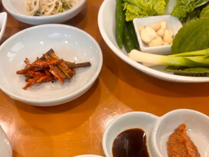 매콤한 밑반찬
