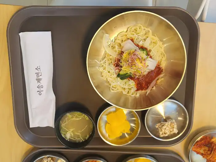 비빔국수 세트 구성