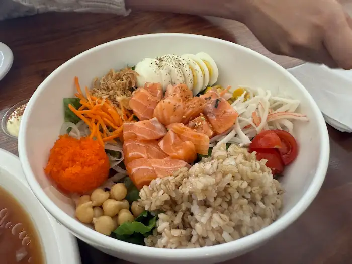 포케 상세 컷