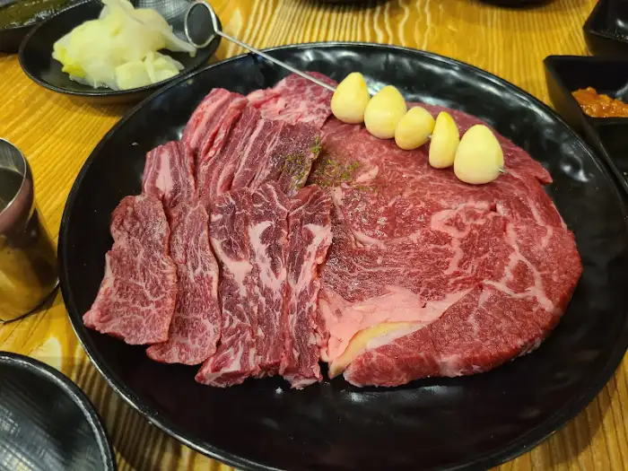 신선한 육회