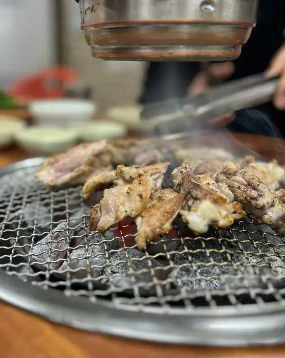 익은 소금구이 닭갈비