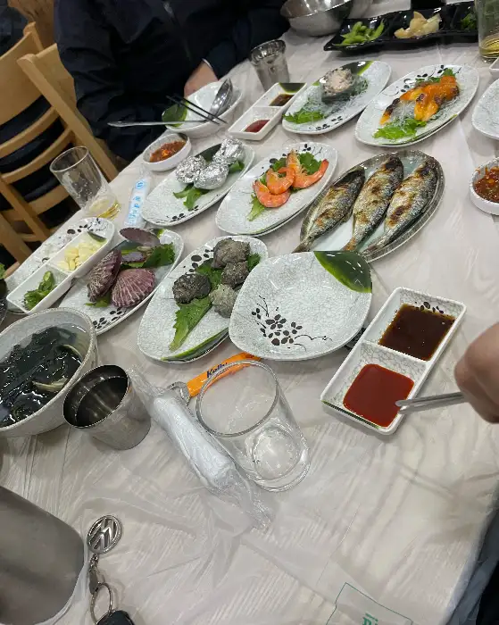 푸짐한 매운탕 한 그릇