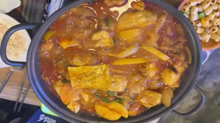 얼큰한 닭볶음탕