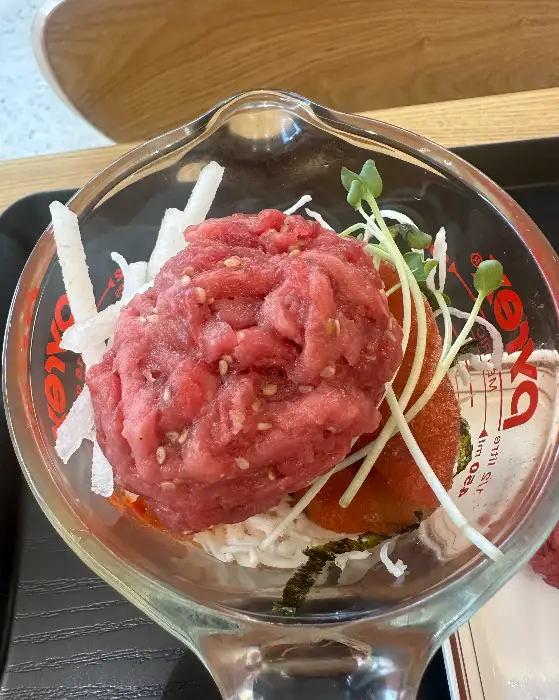 육회 초밥