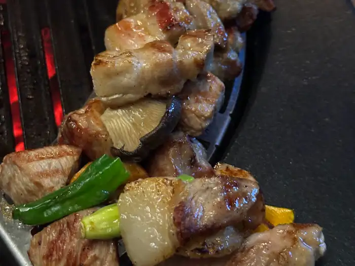 맛있게 구워진 흑돼지