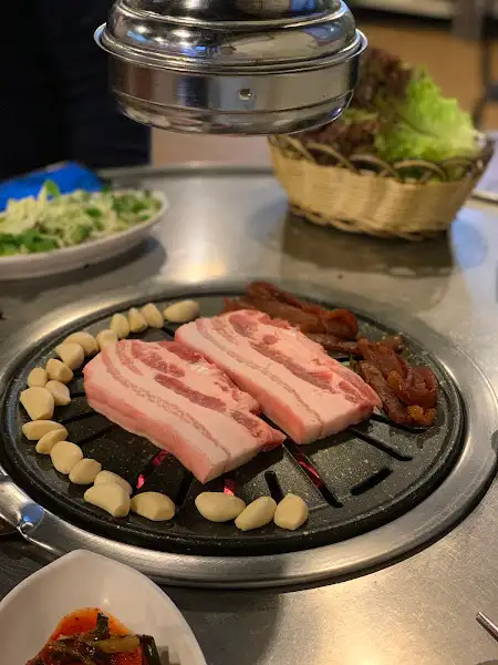삼겹살 익는 모습