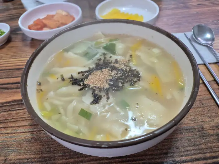 손칼국수 클로즈업