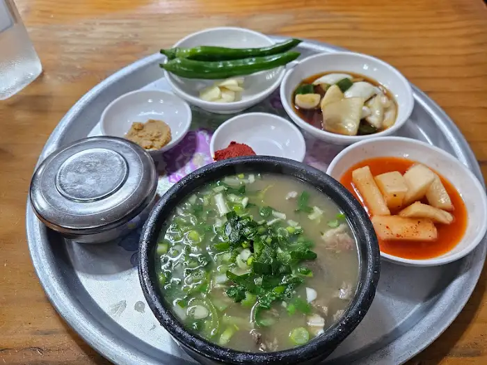 장기식당 소머리국밥 한상차림