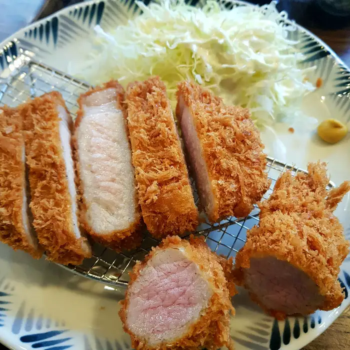안심 돈까스 전체 모습