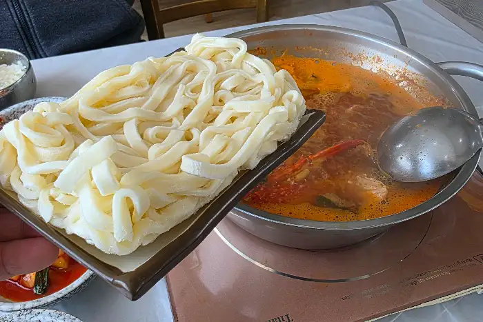 털보선장횟집 게국지 완성 모습