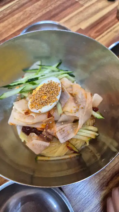 비빔밀면 클로즈업