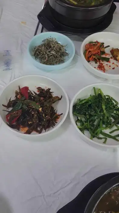 다양한 밑반찬