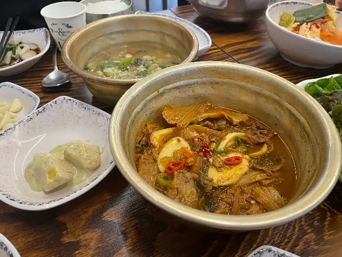 푸짐한 김치갈비찜과 된장시래기국