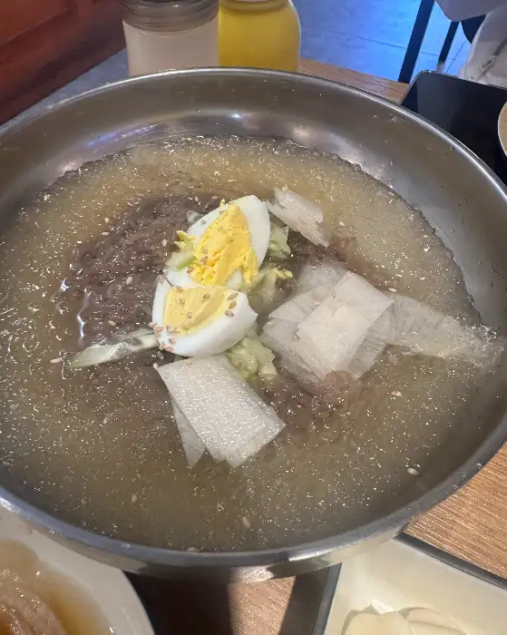 석쇠불고기를 따뜻하게 데우는 화로