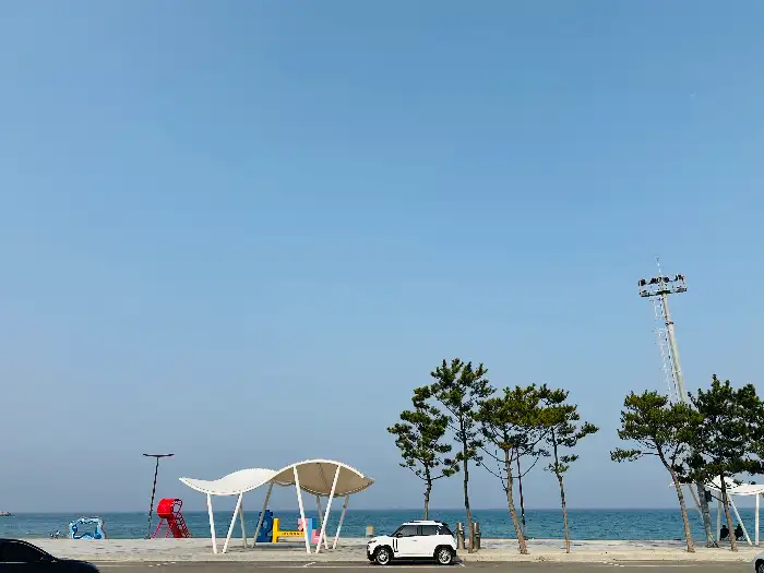 바닷가 풍경