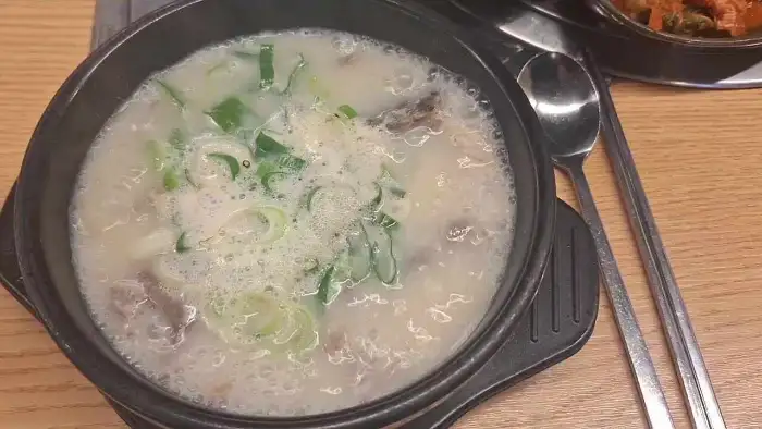 국밥 육안 클로즈업