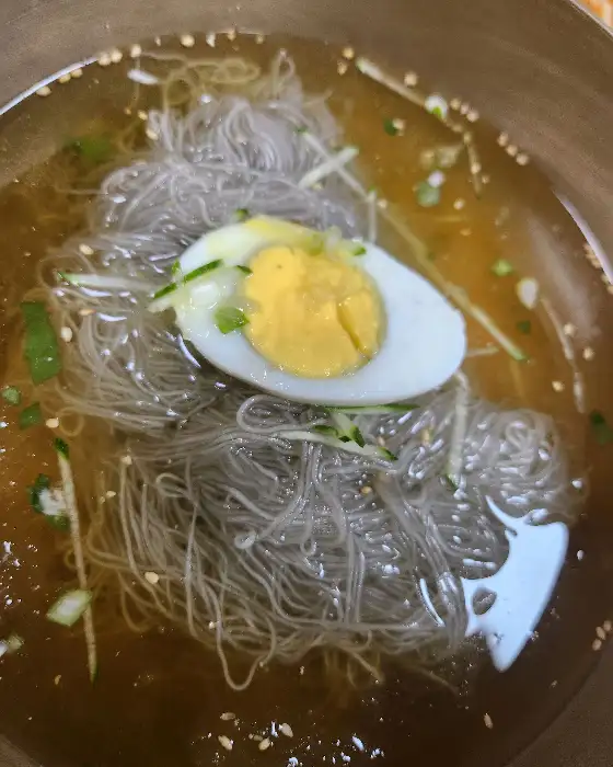 물냉면