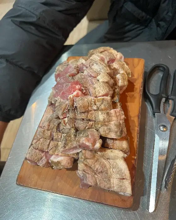 볏짚삼겹살 준비