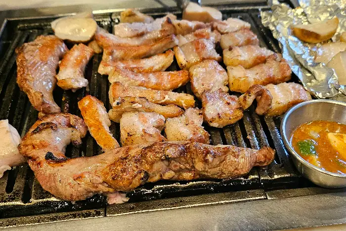 잘 구워진 우대갈비
