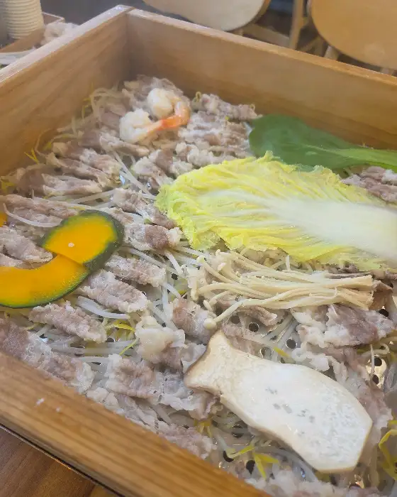 샤브샤브 재료 모습