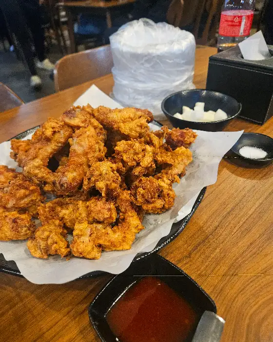 한성치킨 양념 치킨 모습