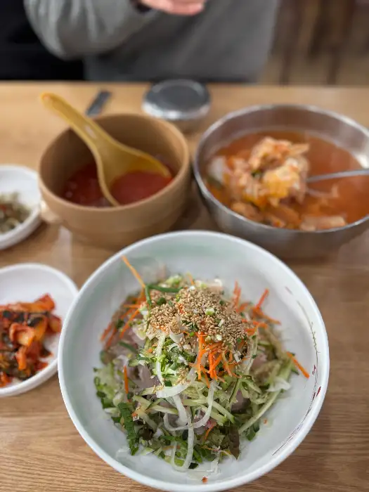 물회와 곰치국