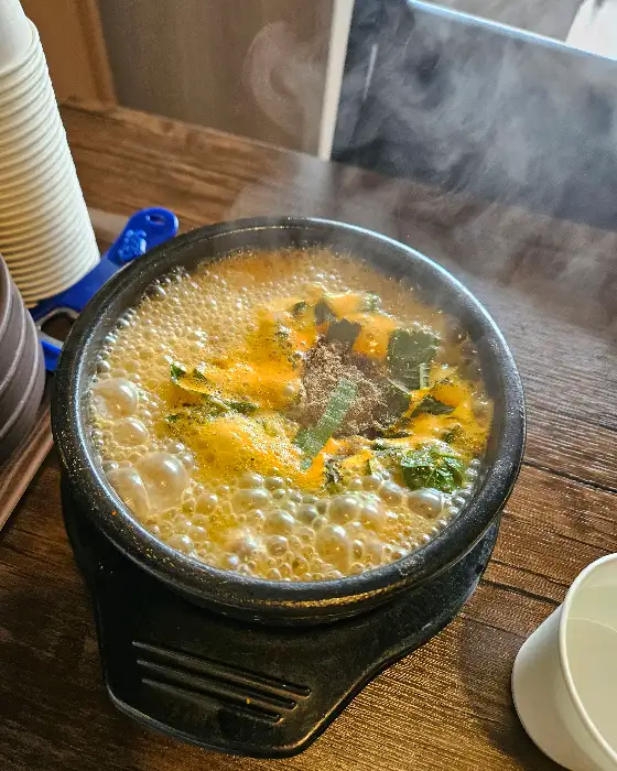 보글보글 끓고 있는 순대국