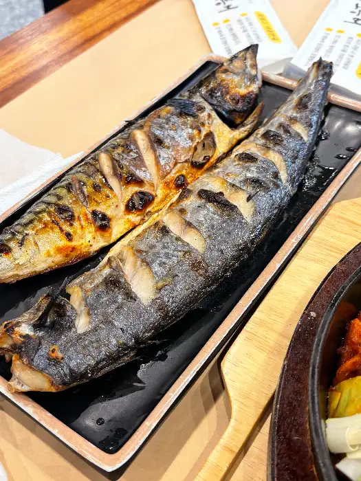 노릇하게 구워진 통고등어