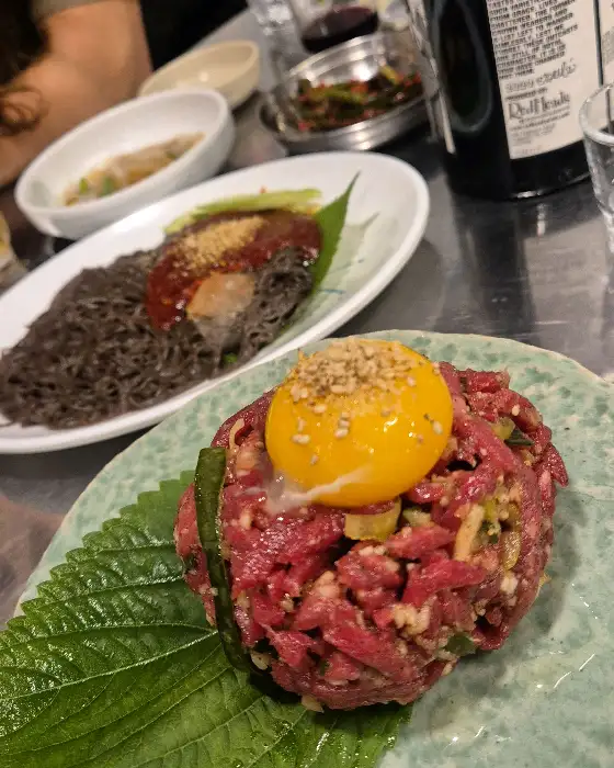 비빔냉면