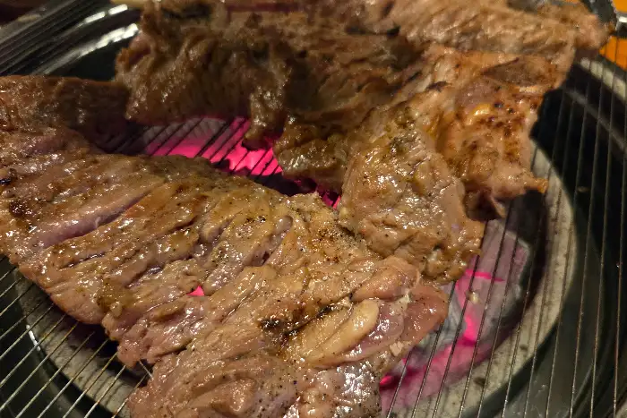 숯불 위 생갈비