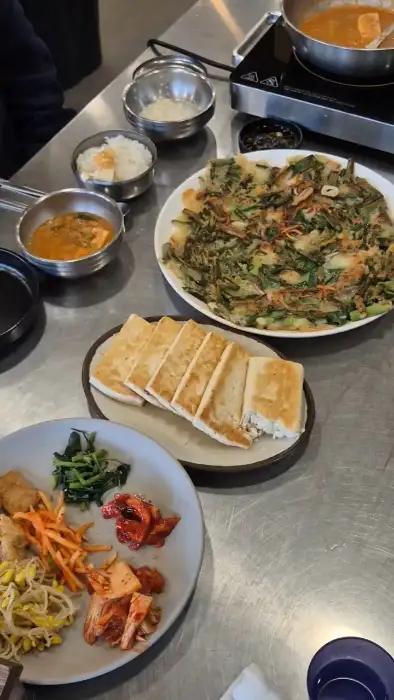 두부지짐과 파전