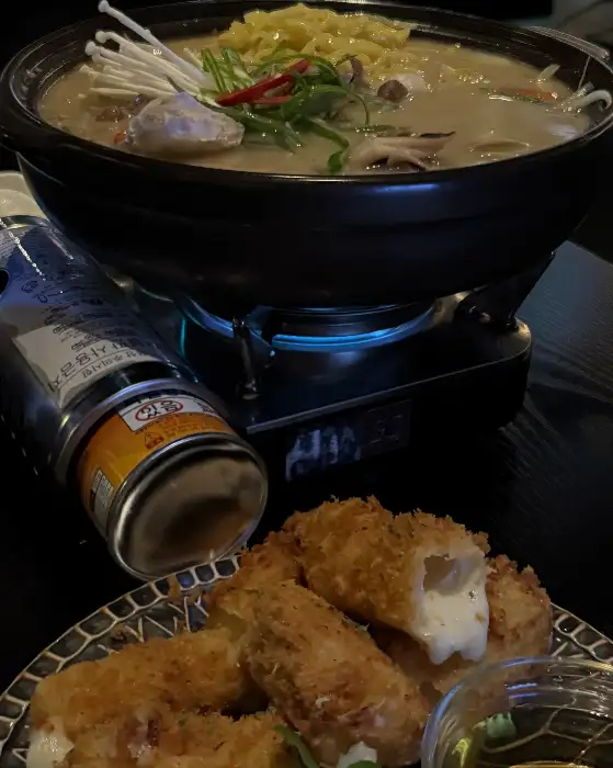 꼬치 튀김과 짬뽕탕