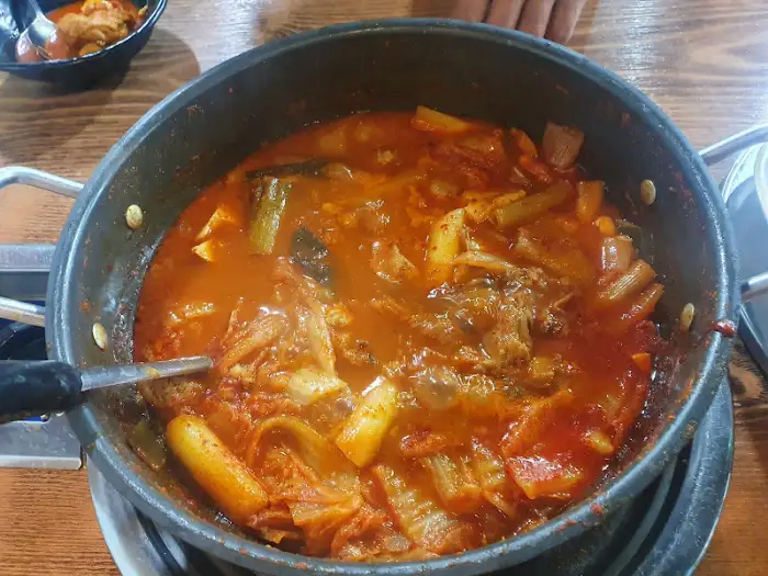 푸짐한 닭볶음탕