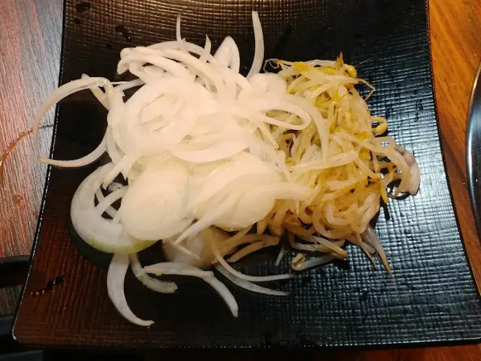 양파와 콩나물 무침