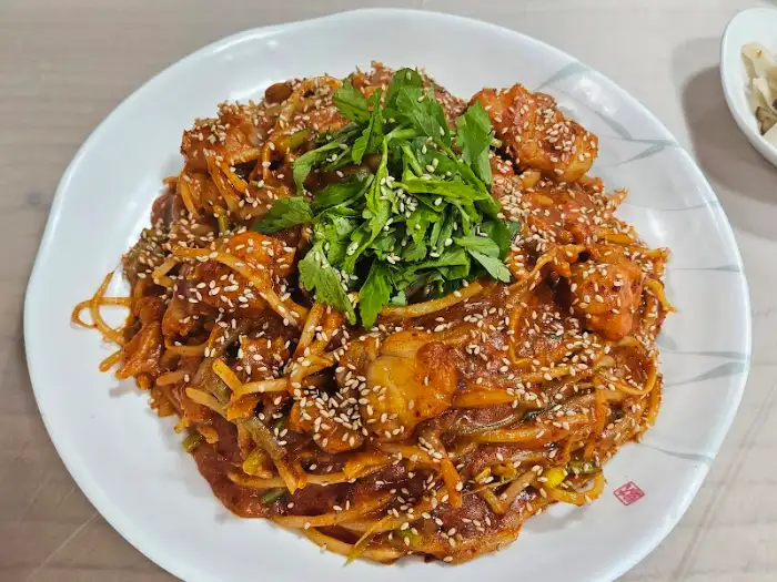 찜고을의 해물모듬찜 전체 모습