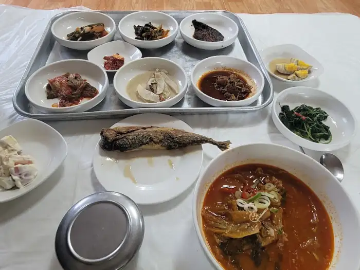 푸짐한 한상 차림