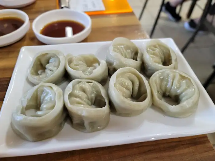 김이 모락모락 나는 만두