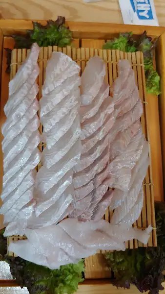 다양한 종류의 신선한 생선회 클로즈업