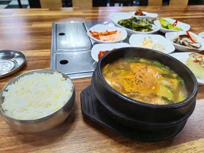 밥과 된장찌개
