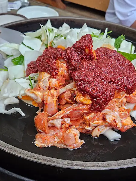 닭갈비 재료 듬뿍 볶음밥
