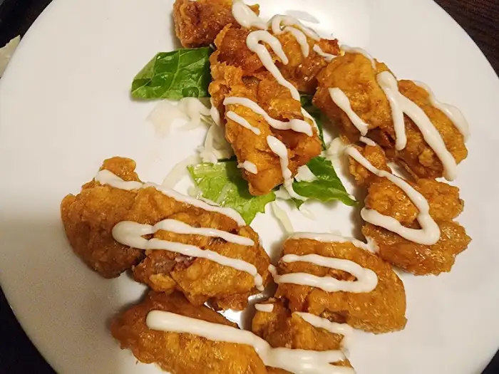 다양한 각도에서 본 꼬치구이